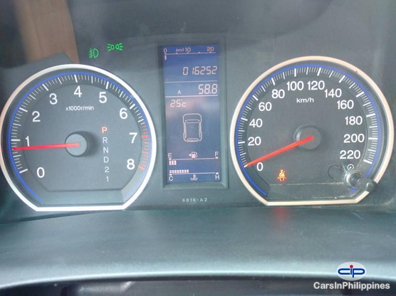 Honda CR-V Automatic - image 10