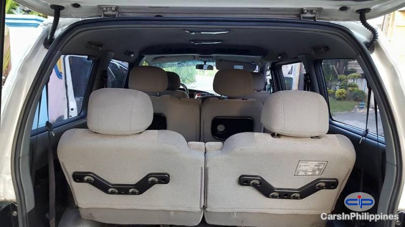 Hyundai Starex Automatic - image 4