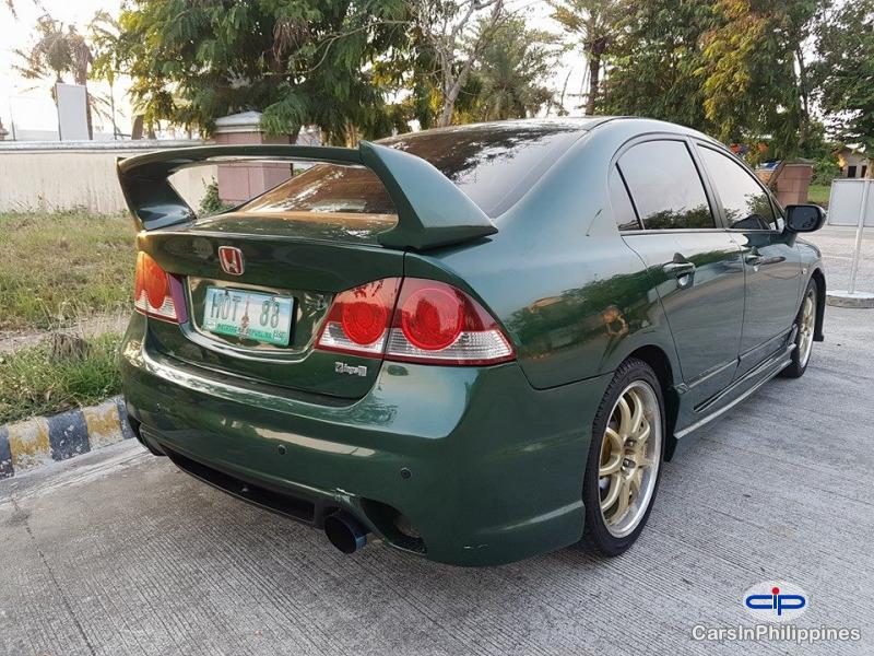 Honda Civic Automatic - image 9