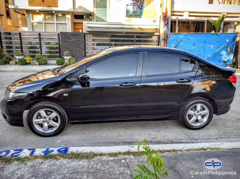 Picture of Honda City Manual in Philippines