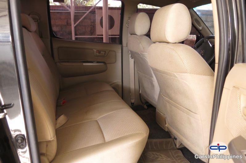 Toyota Hilux Manual in Catanduanes - image