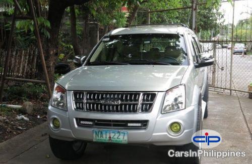 Picture of Isuzu Alterra Automatic 2009