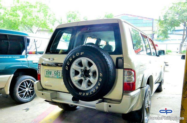 Nissan Patrol Automatic - image 11