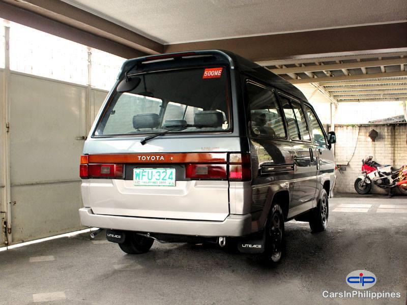 Toyota LiteAce Manual - image 9