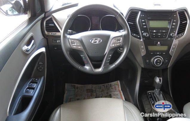 Hyundai Santa Fe Automatic 2013 in Metro Manila