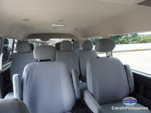 Picture of Toyota Hiace Manual 2013