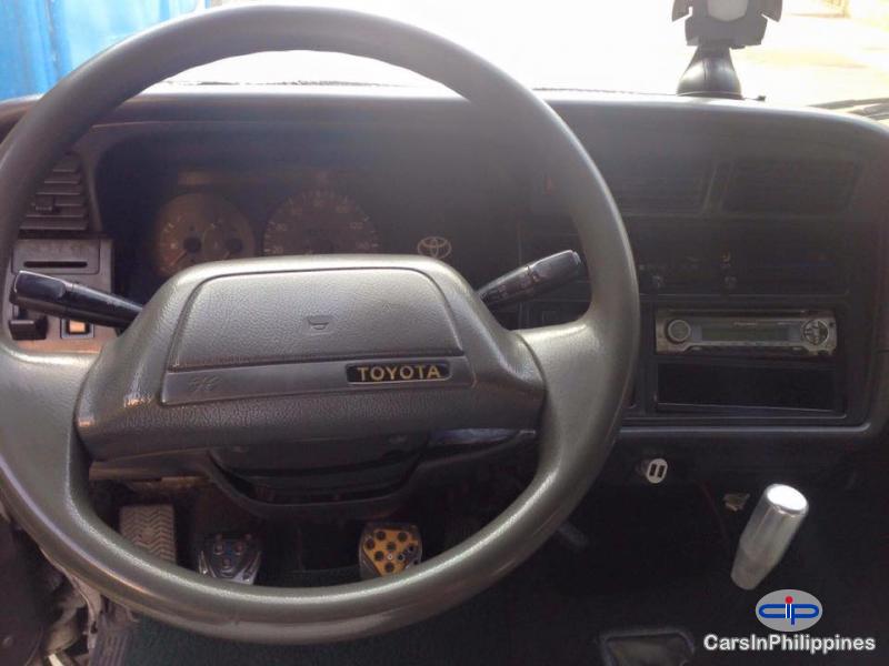Toyota Hiace Manual - image 6