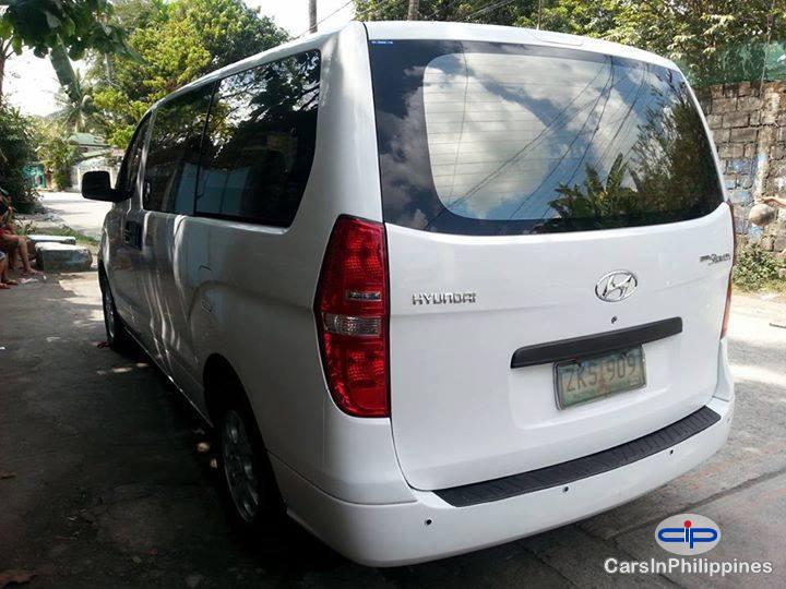 Hyundai Starex Manual - image 12