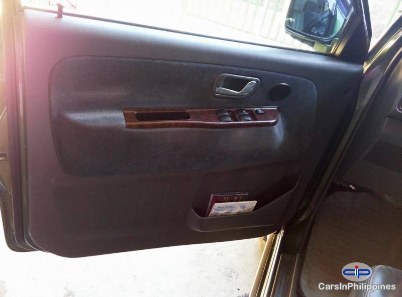 Mitsubishi Adventure Automatic - image 11