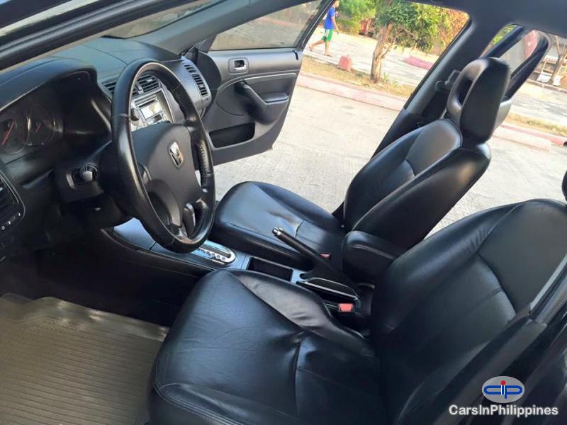 Honda Civic Automatic - image 5