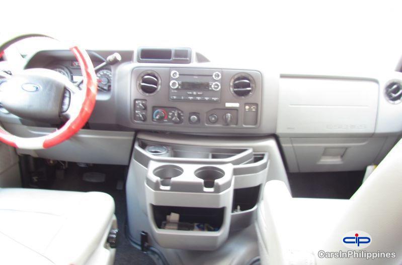 Ford Econoline Automatic - image 6