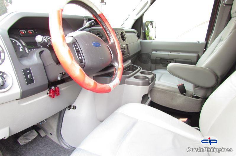 Ford Econoline Automatic - image 7