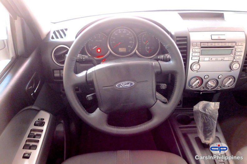 Ford Everest Automatic 2013 in Metro Manila