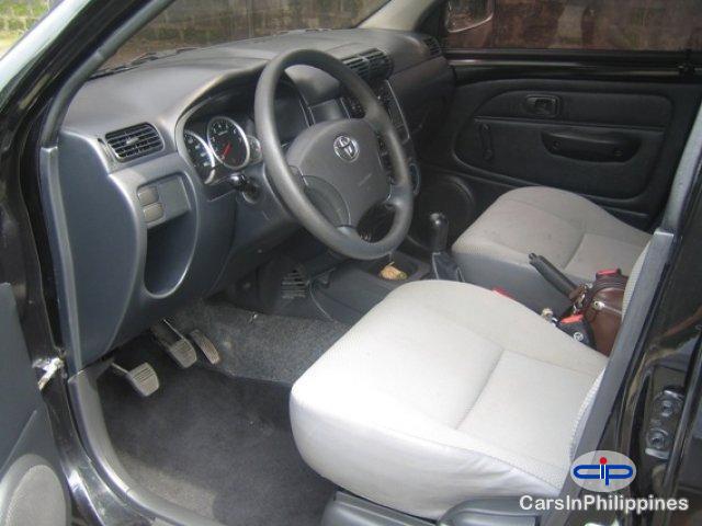 Toyota Avanza Manual 2010 in Metro Manila