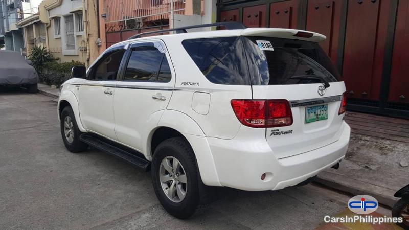 Toyota Fortuner Automatic - image 7