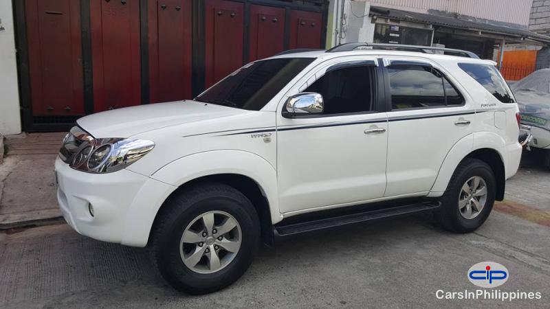 Toyota Fortuner Automatic - image 8