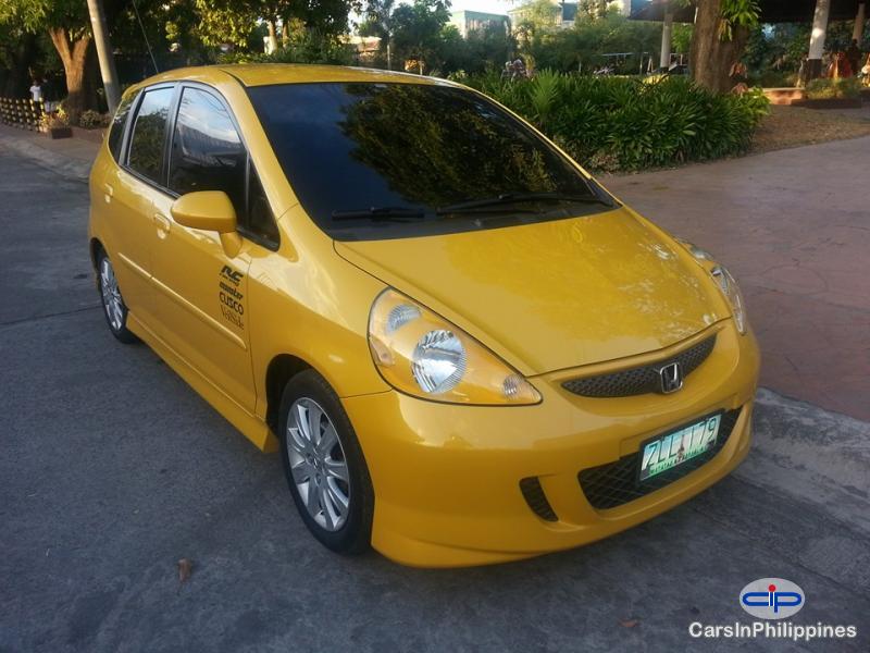 Honda Jazz Automatic - image 3