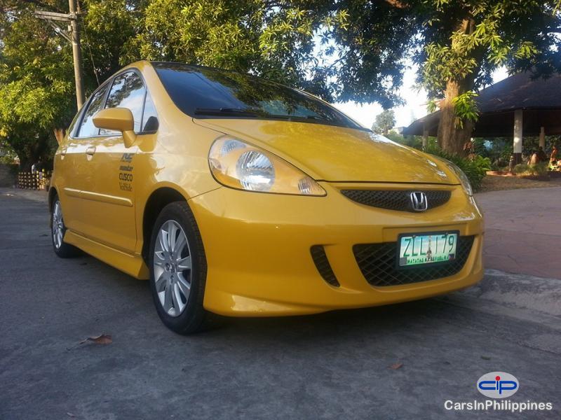 Honda Jazz Automatic - image 4