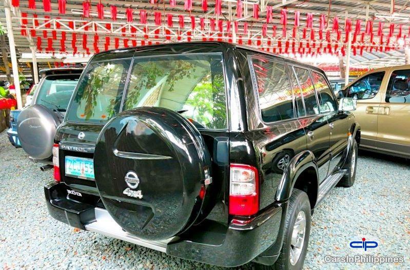 Nissan Patrol Automatic - image 10
