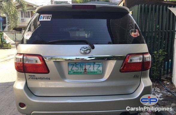 Toyota Fortuner Automatic 2013 - image 3