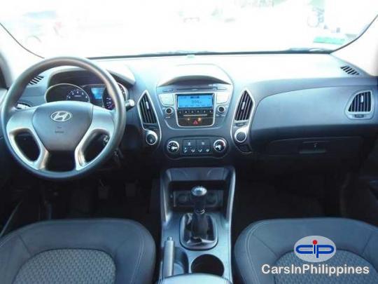 Hyundai Tucson Automatic 2011 - image 2