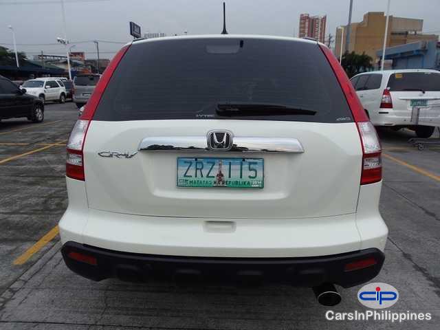 Honda CR-V Automatic - image 3