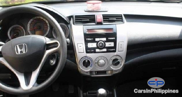 Honda City Manual 2009 - image 3