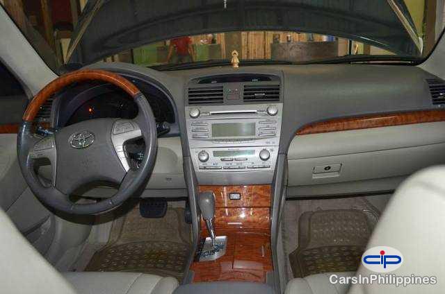 Toyota Camry Automatic 2009 - image 2