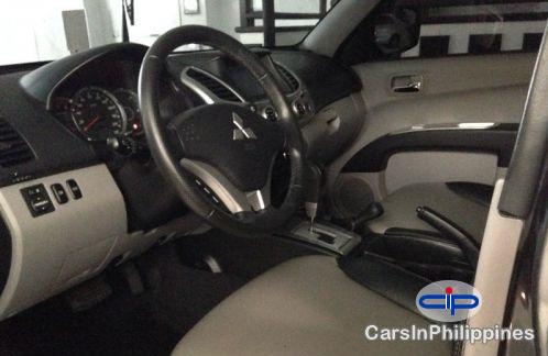 Mitsubishi Strada Automatic 2012 - image 2