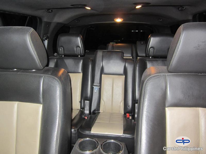 Ford Expedition Automatic - image 4