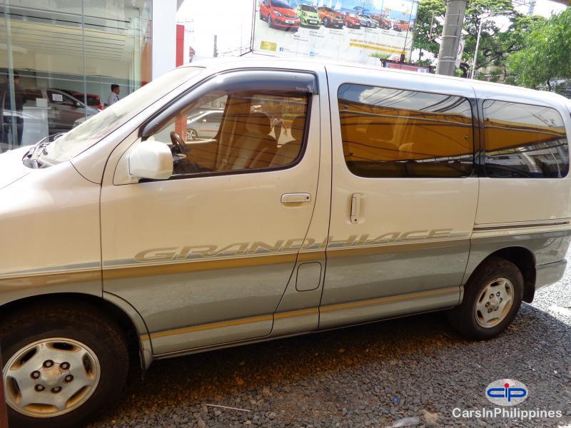 Toyota Hiace in Pampanga