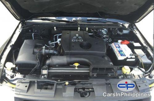 Mitsubishi Pajero Automatic 2008 - image 11