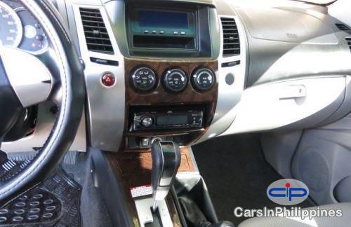 Mitsubishi Montero Sport Automatic 2009 - image 9