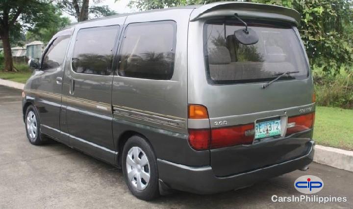 Toyota Hiace Automatic 2006 in Bohol - image
