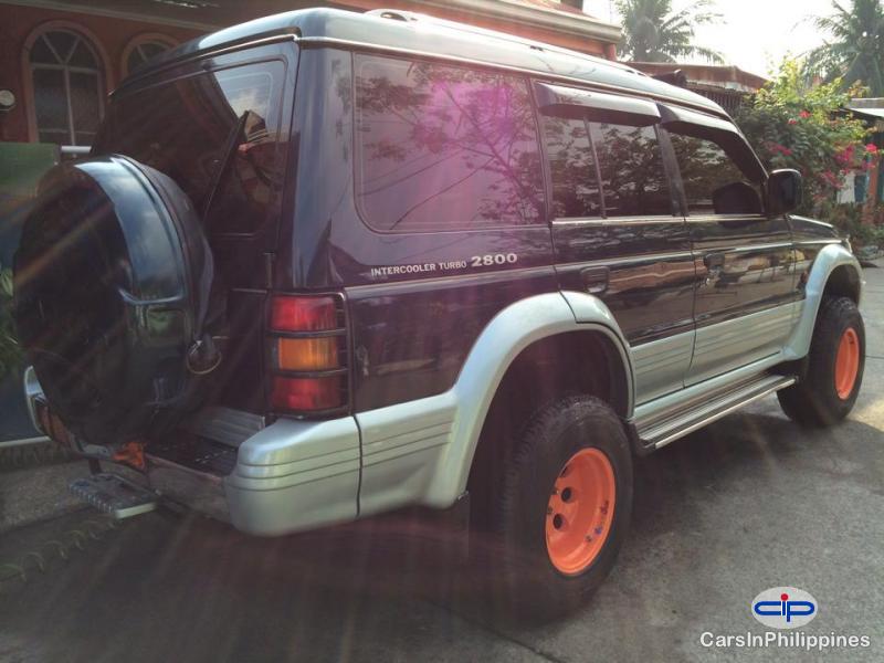 Mitsubishi Pajero - image 3