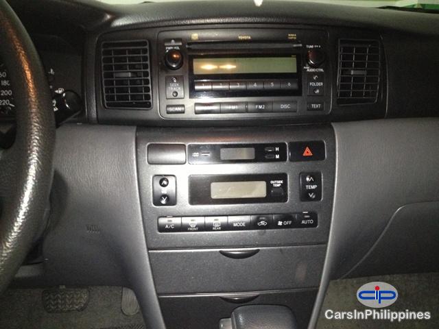 Toyota Corolla - image 2