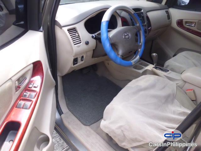 Toyota Innova Automatic 2005 in Metro Manila