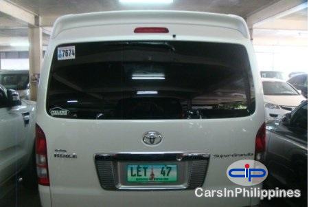 Toyota Hiace Automatic 2012 - image 2