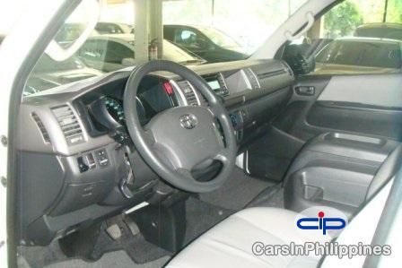 Toyota Hiace Automatic 2012 - image 3