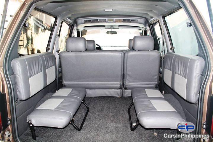 Toyota Revo Automatic 2002