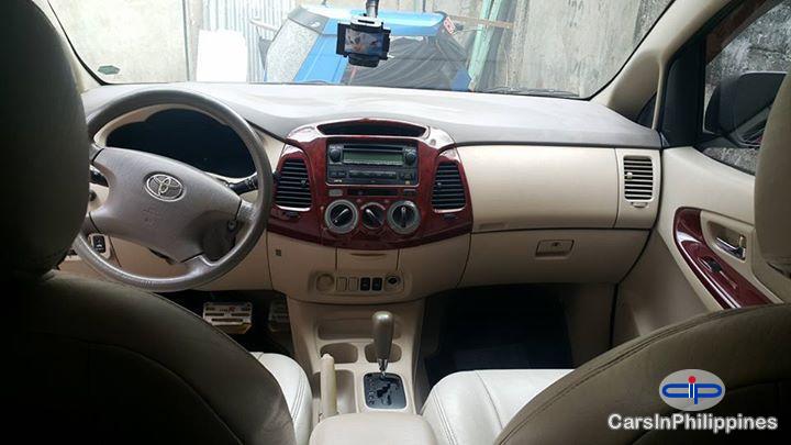 Toyota Innova Automatic 2006 in Abra