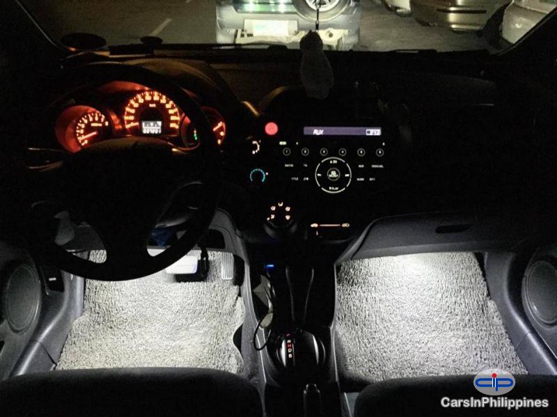 Honda Jazz Automatic - image 6