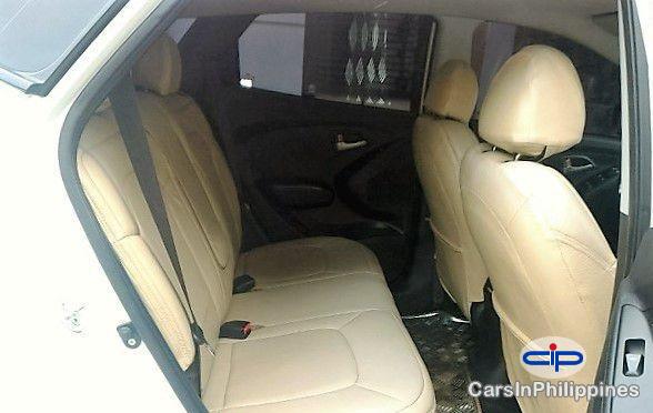 Hyundai Tucson Automatic 2010 - image 4