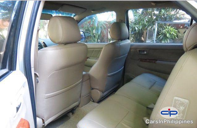 Toyota Fortuner - image 4