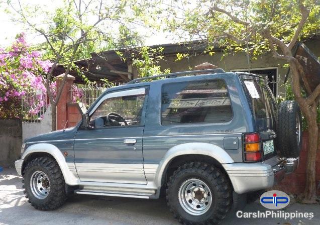 Mitsubishi Pajero Manual 2002 - image 2