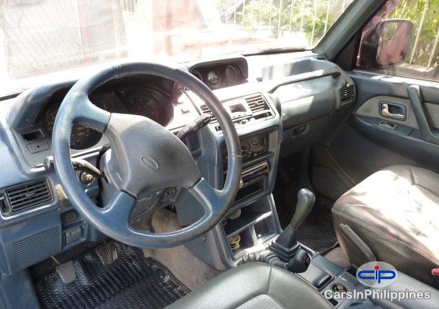 Mitsubishi Pajero Manual 2002 - image 3