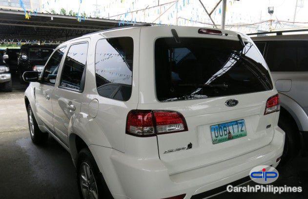 Ford Escape Automatic 2010