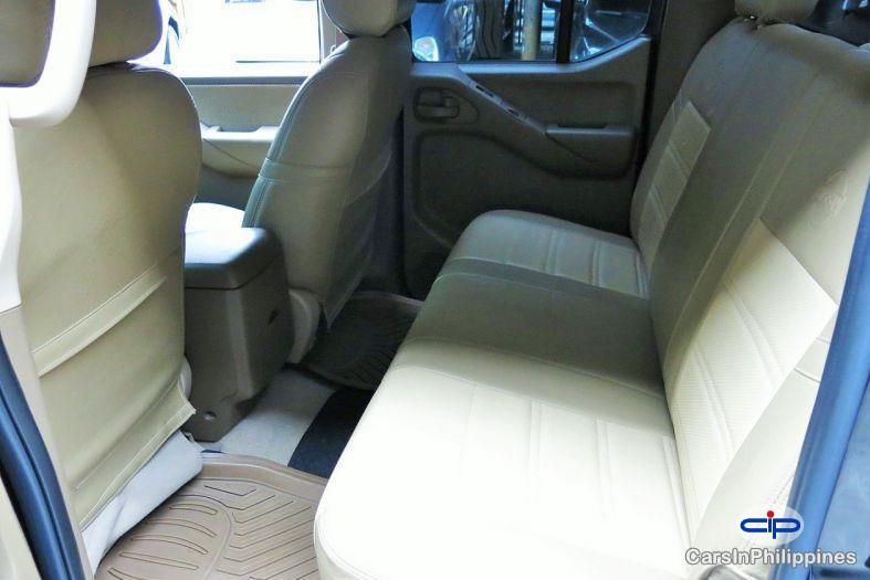 Nissan Navara Manual 2011 - image 4