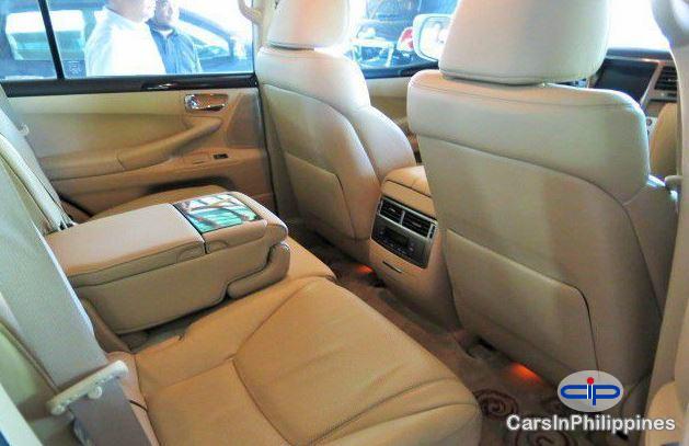 Picture of Lexus LX in Laguna