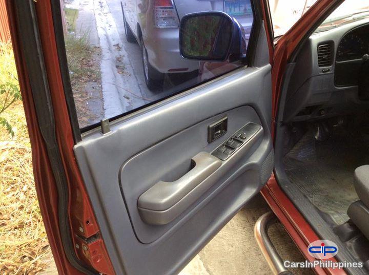 Toyota Hilux Manual 1999 in Benguet - image